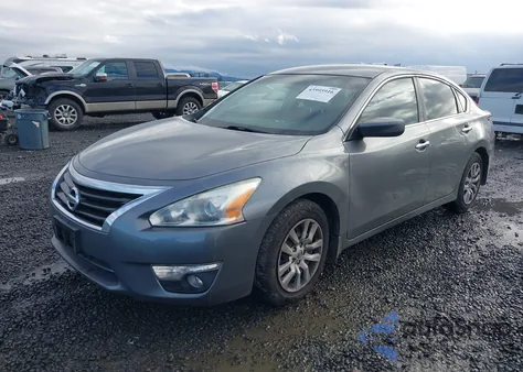 2015 Nissan Altima 2.5 S z USA, uszkodzony, nr VIN 1N4AL3AP0FC277849
